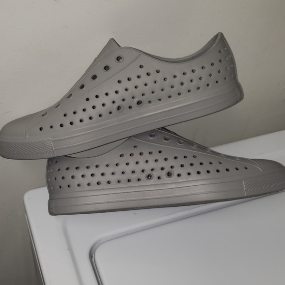 Native Gray  Jefferson Slip on Shoes - Picture 5 of 8